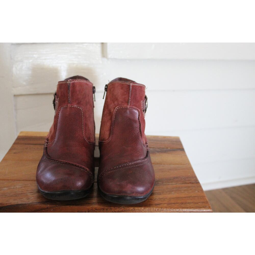 Women's Earth Origins Dayton Suede Buckle Accent Ankle Boot/Bottie  Size 8 1/2 - Picture 6 of 8